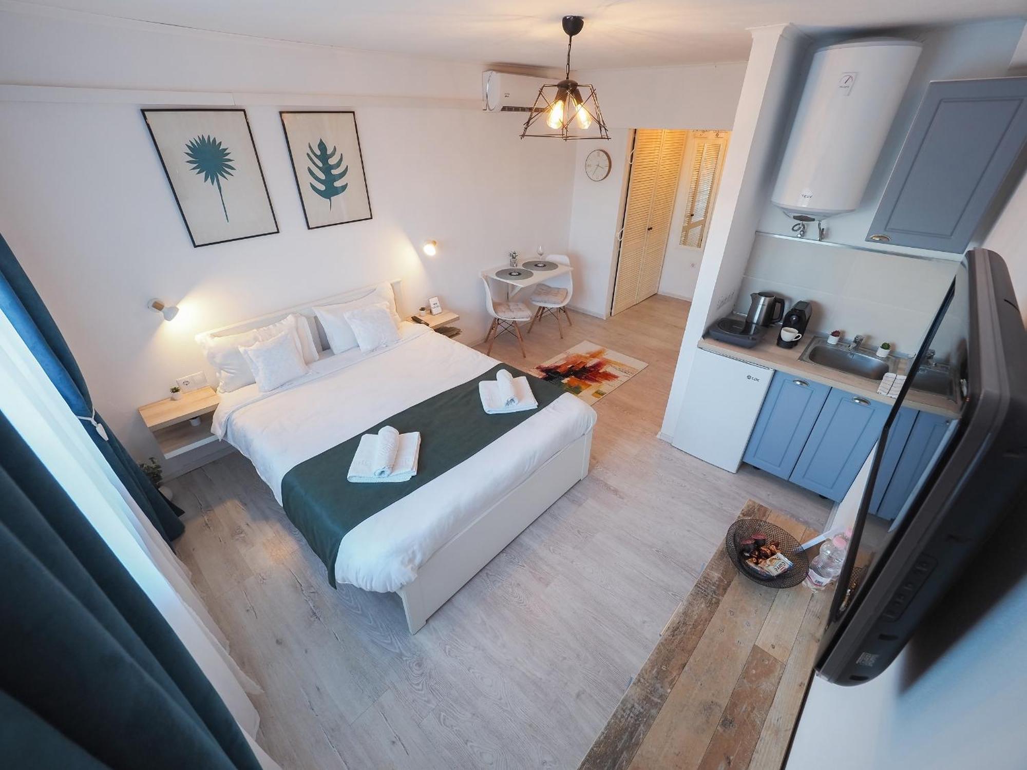 Holiday Studio Sibiu - Central, Cozy & Self Check-In Экстерьер фото