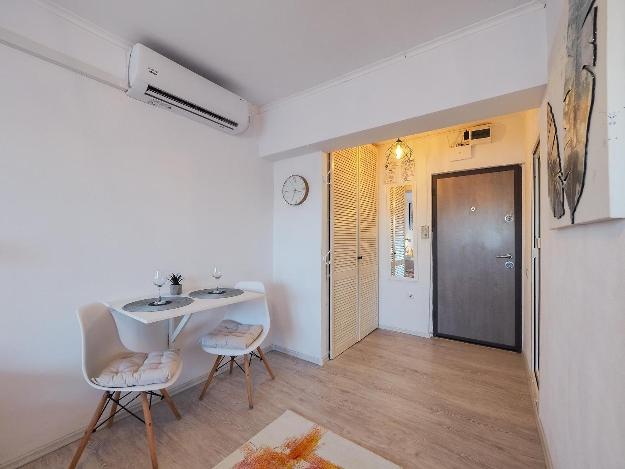 Holiday Studio Sibiu - Central, Cozy & Self Check-In Экстерьер фото
