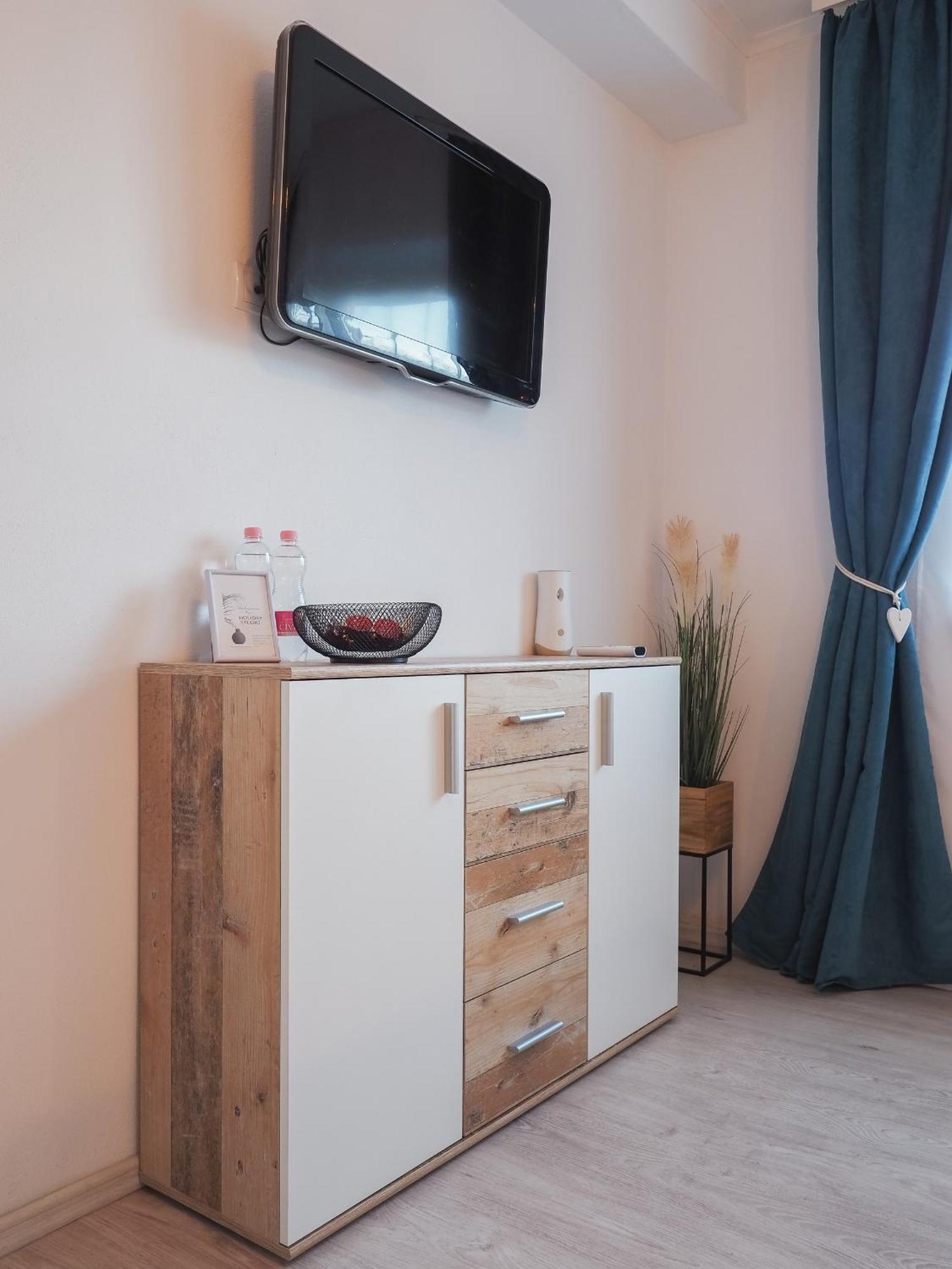Holiday Studio Sibiu - Central, Cozy & Self Check-In Экстерьер фото